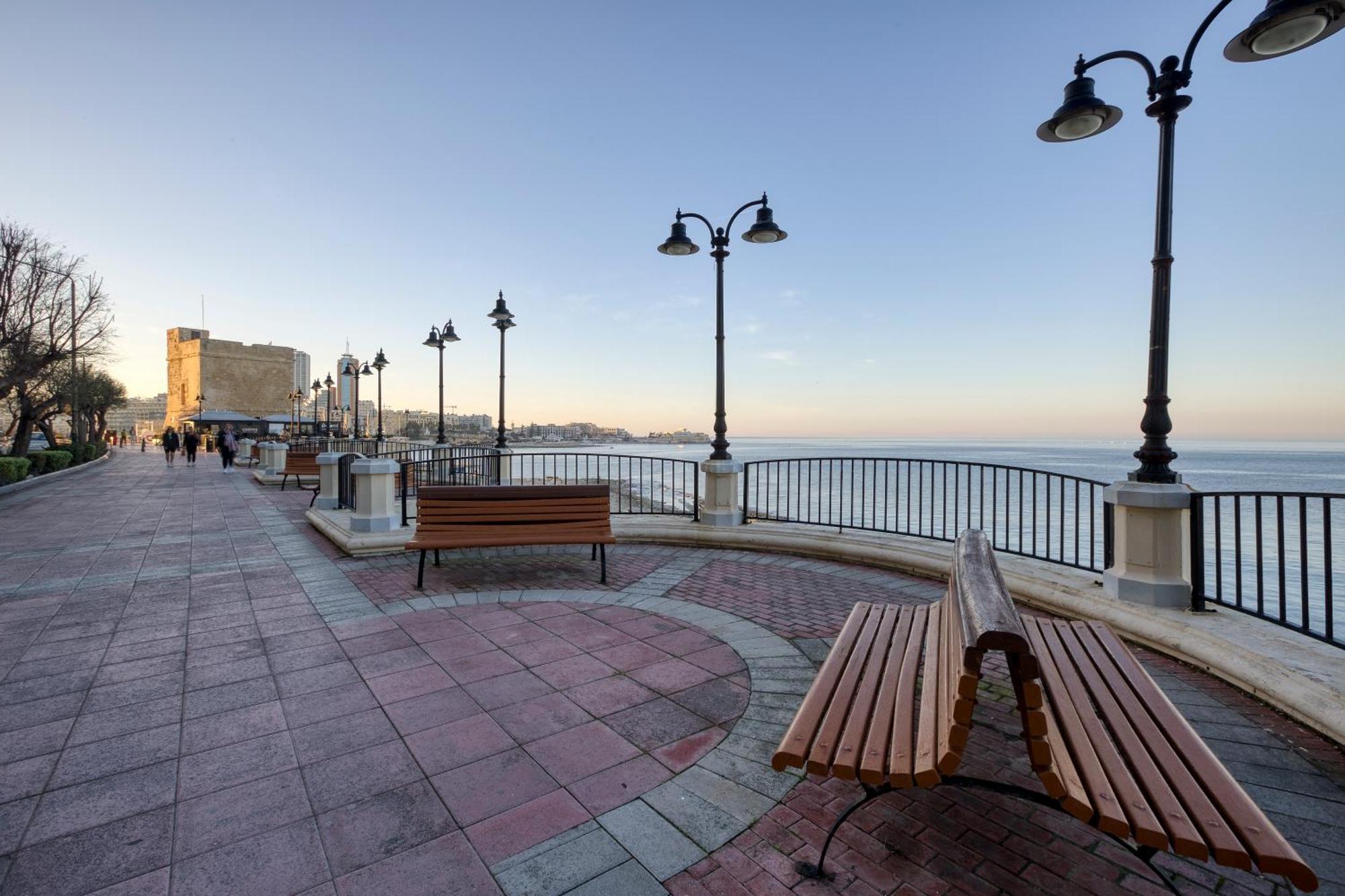 Seafront Sliema Apartment With Balcony & Sea Views By Jl 외부 사진
