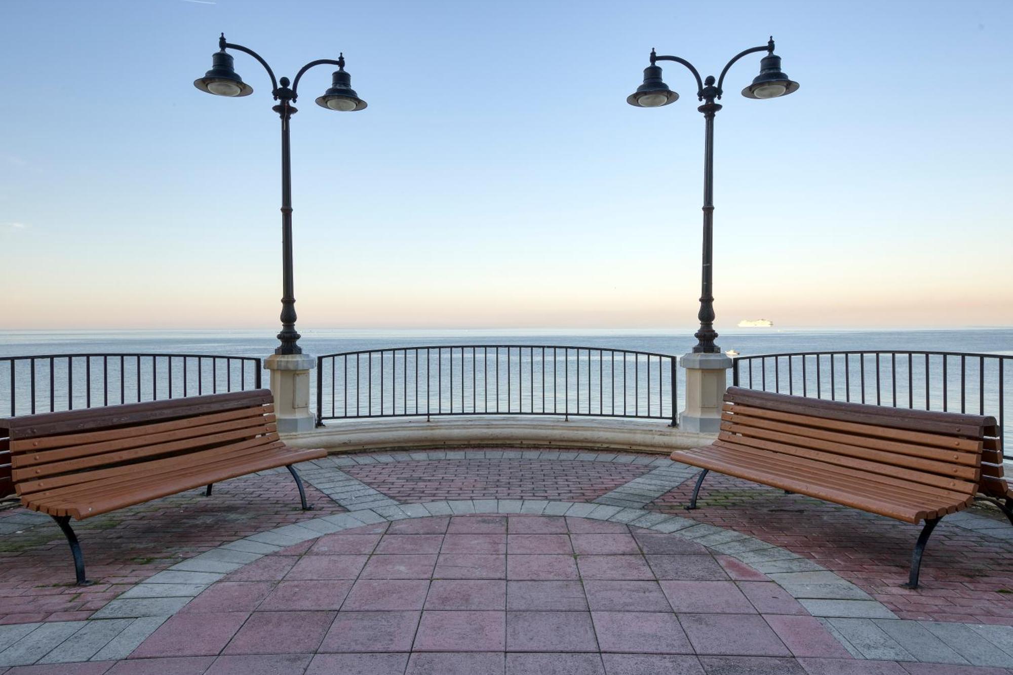 Seafront Sliema Apartment With Balcony & Sea Views By Jl 외부 사진