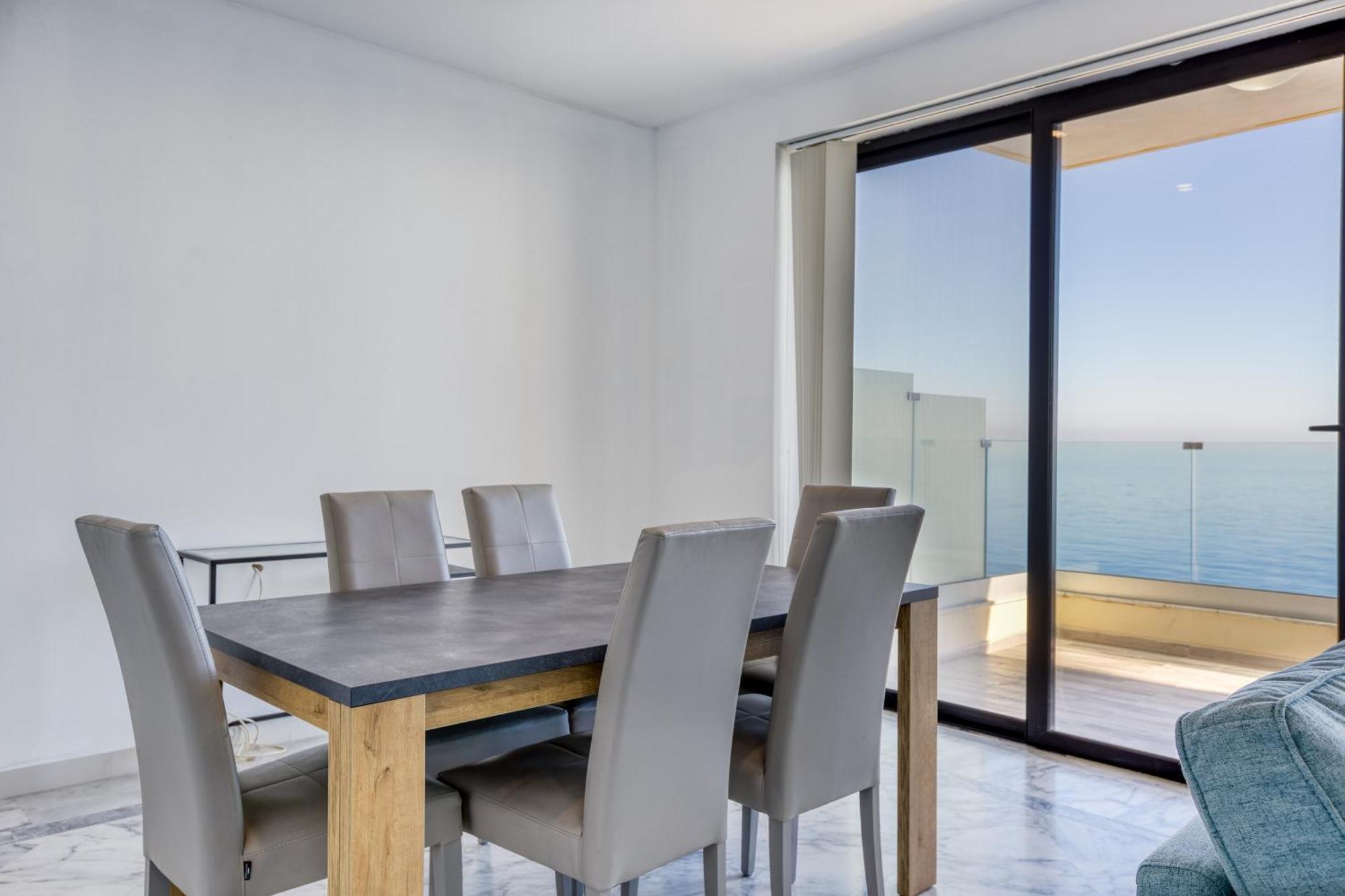 Seafront Sliema Apartment With Balcony & Sea Views By Jl 외부 사진